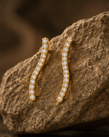 Wave Diamond Stud Earring