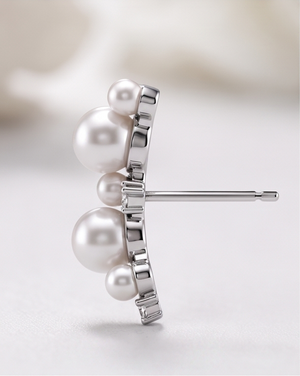 Peral Burst Stud Earring