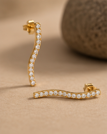 Wave Diamond Stud Earring