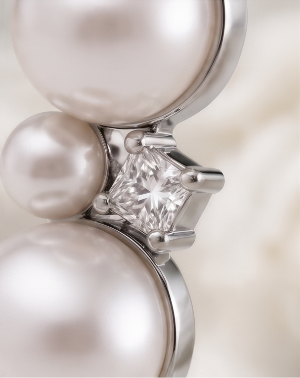 Peral Burst Stud Earring