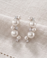 Peral Burst Stud Earring