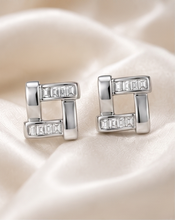 Cushion Stud Earring