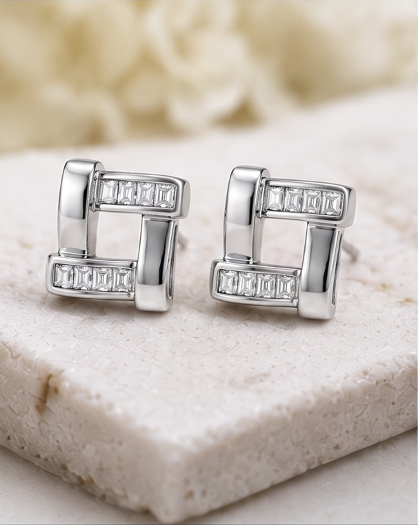 Cushion Stud Earring